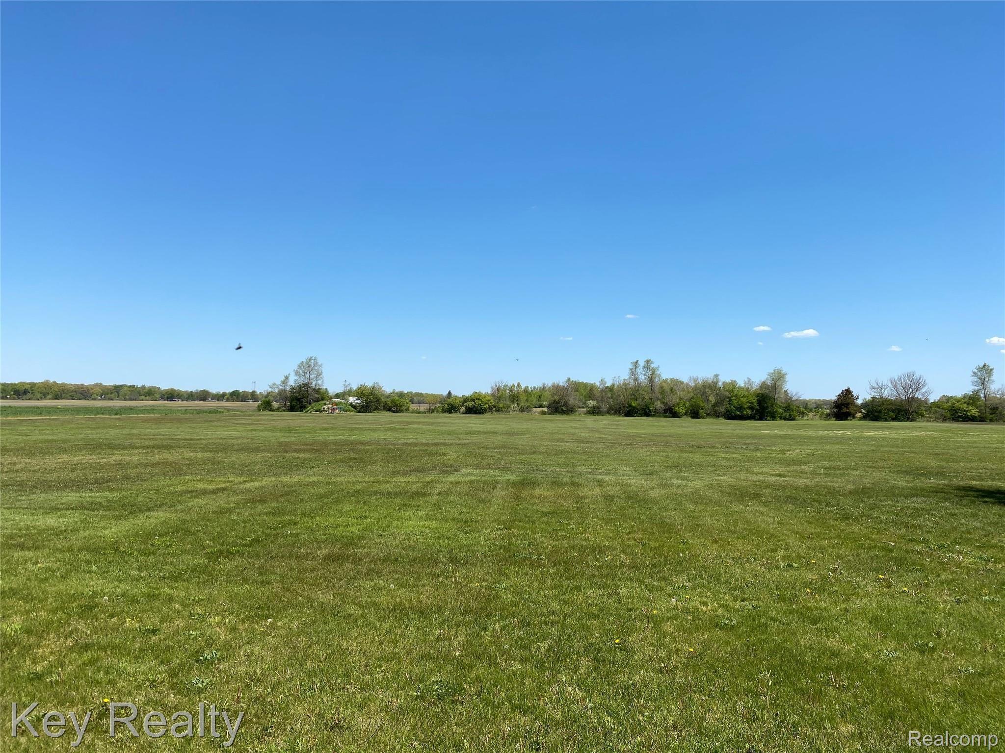 2020 Samaria Road Temperance, MI 48182 - Photo 24 of 70 62351433-8186-4C78-BE59-EEAF5CD77326.jpeg