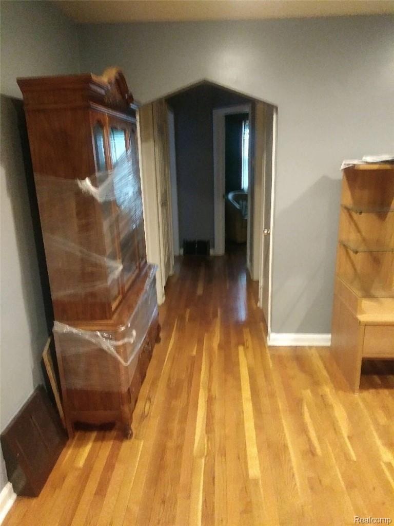 3048 Greenfield Road Berkley, MI 48072 - Photo 12 of 14 Message_1 (3).jpg