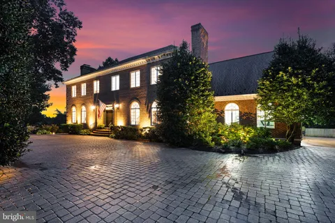 $2,899,900 | 933 Bellview Road, McLean, VA 22102