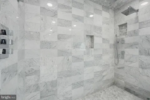 $2,899,900 | 933 Bellview Road, McLean, VA 22102