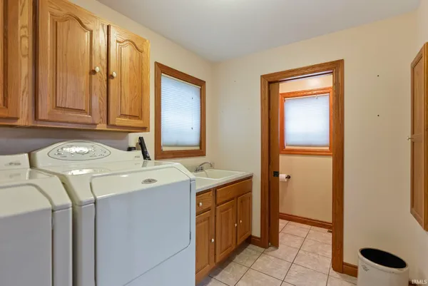 $565,000 | 12385 North Camelot Trail, Milford, IN 46542