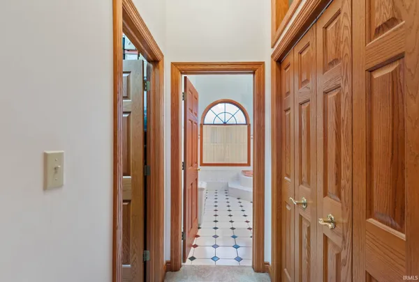 $565,000 | 12385 North Camelot Trail, Milford, IN 46542