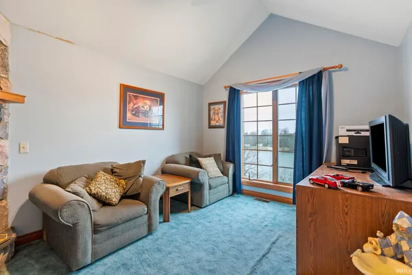 $565,000 | 12385 North Camelot Trail, Milford, IN 46542