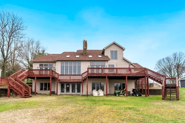$565,000 | 12385 North Camelot Trail, Milford, IN 46542