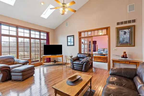 $565,000 | 12385 North Camelot Trail, Milford, IN 46542