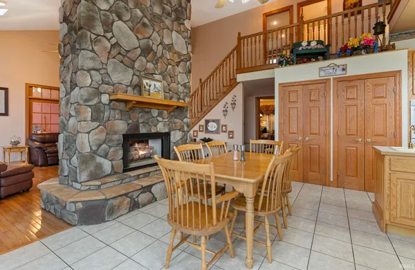 $565,000 | 12385 North Camelot Trail, Milford, IN 46542