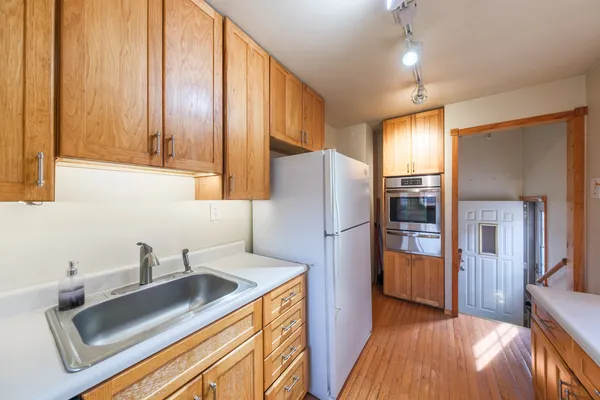 $179,900 | 17702 Community Street, Lansing, IL 60438