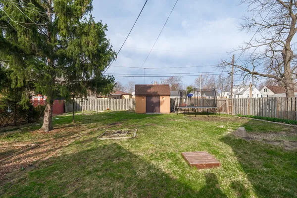 $179,900 | 17702 Community Street, Lansing, IL 60438