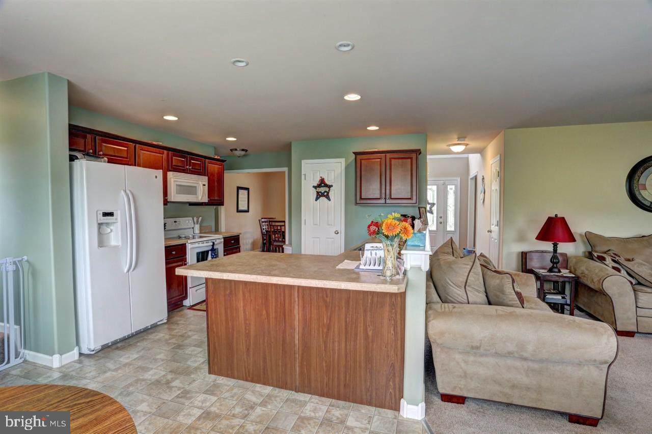 1007 Matamoras Road Halifax, PA 17032 - Photo 4 of 24
