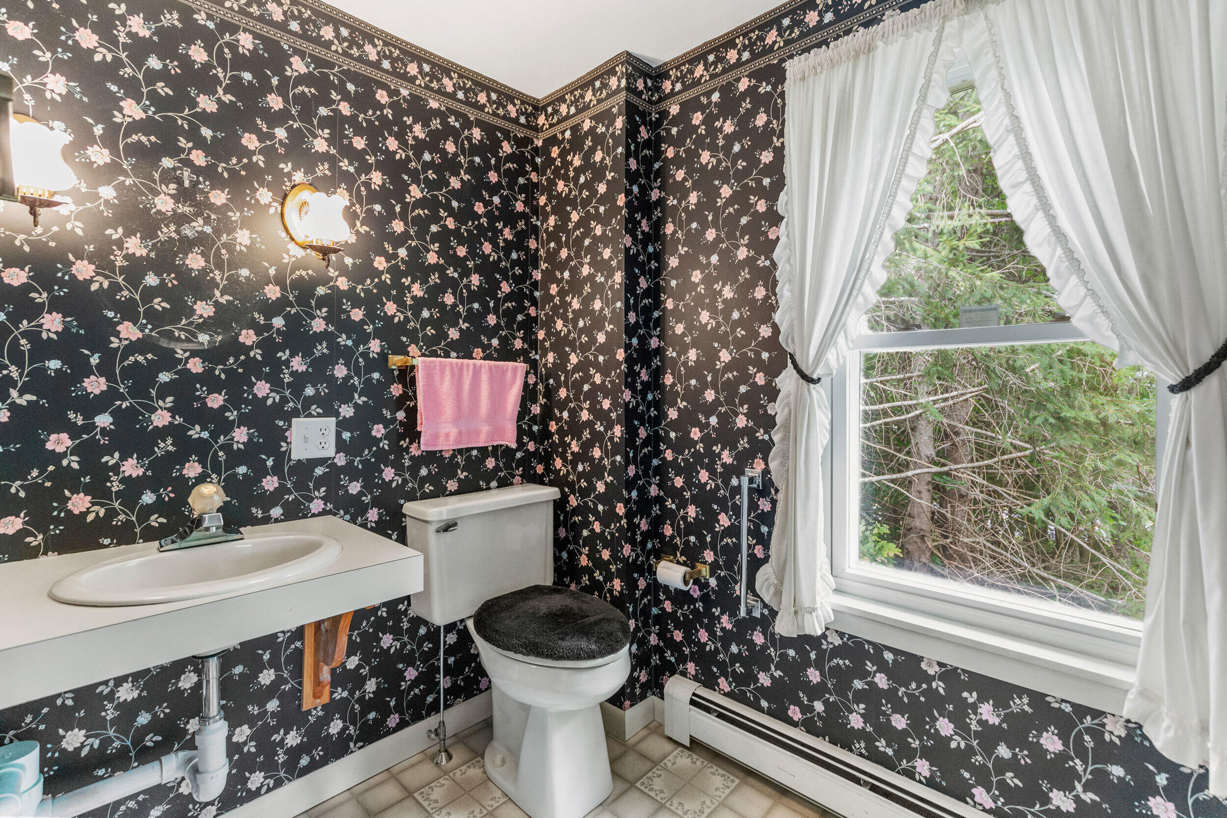 285 Windham Center Road Windham, ME 04062 - Photo 16 of 41 285 windham center windham-020