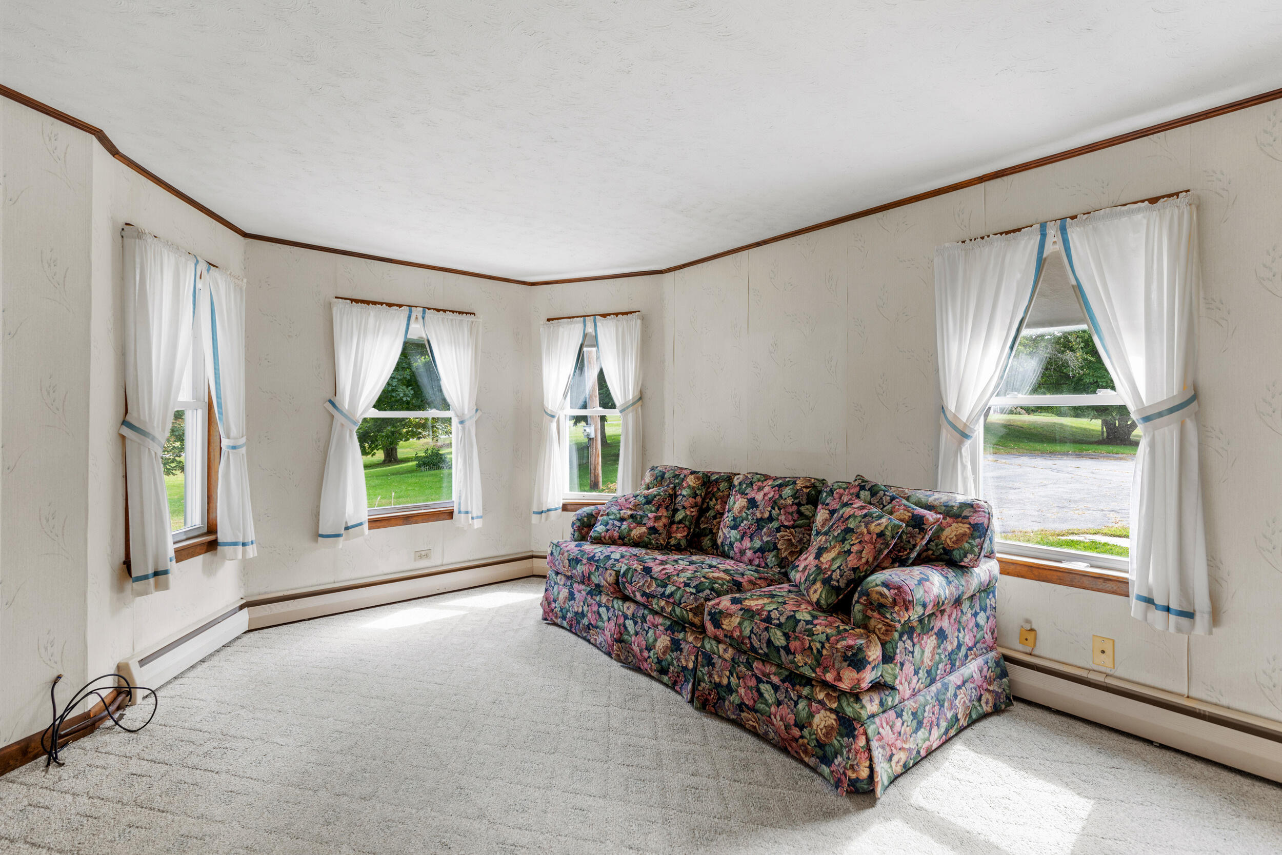 285 Windham Center Road Windham, ME 04062 - Photo 9 of 41 285 windham center windham-016