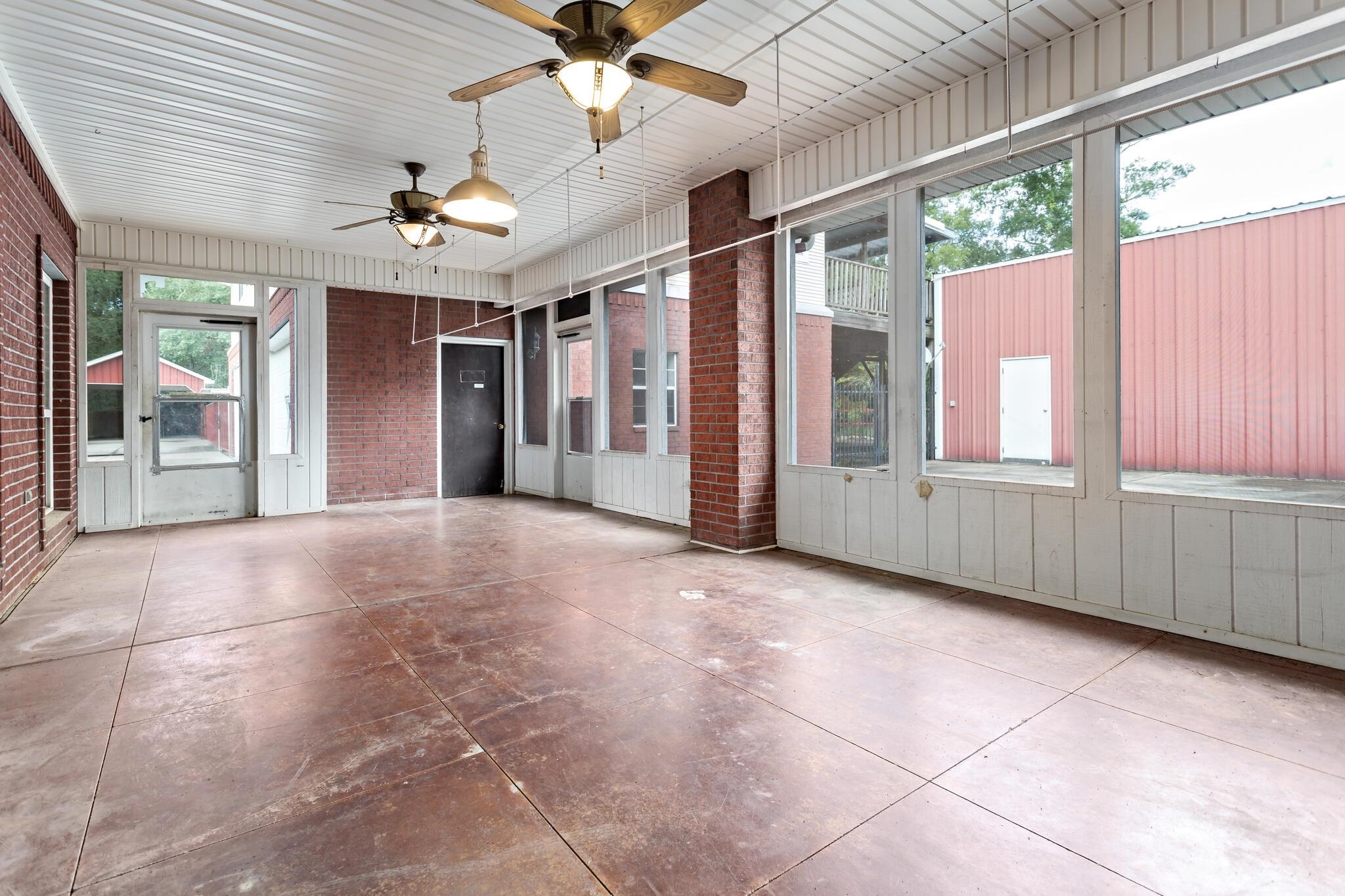 486 Parish Road Orange, TX 77632 - Photo 31 of 49