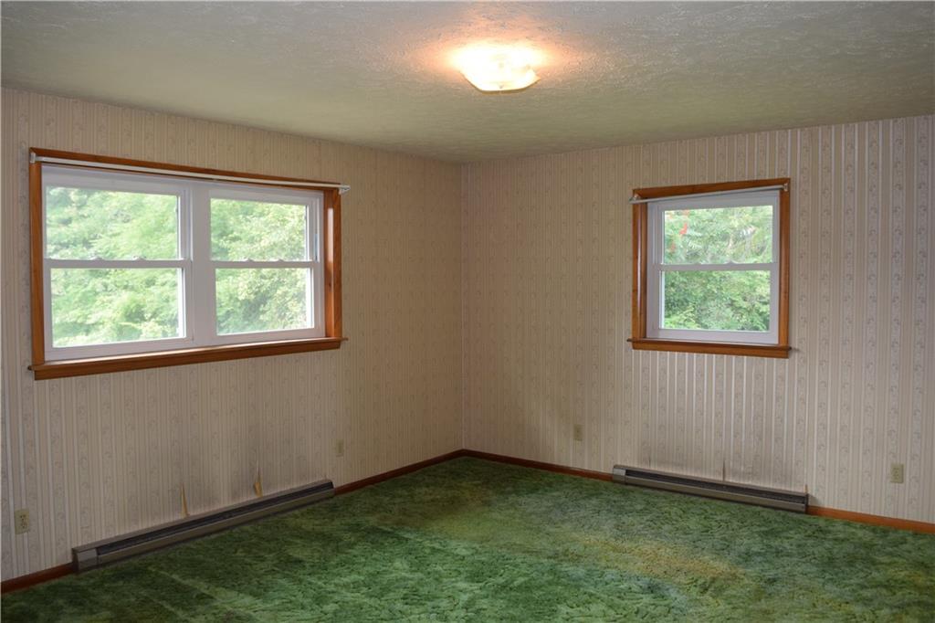 195 Miller Road Franklin, PA 16323 - Photo 9 of 17