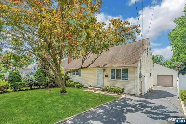 $600,000 | 451 Chestnut Street, Nutley, NJ 07110