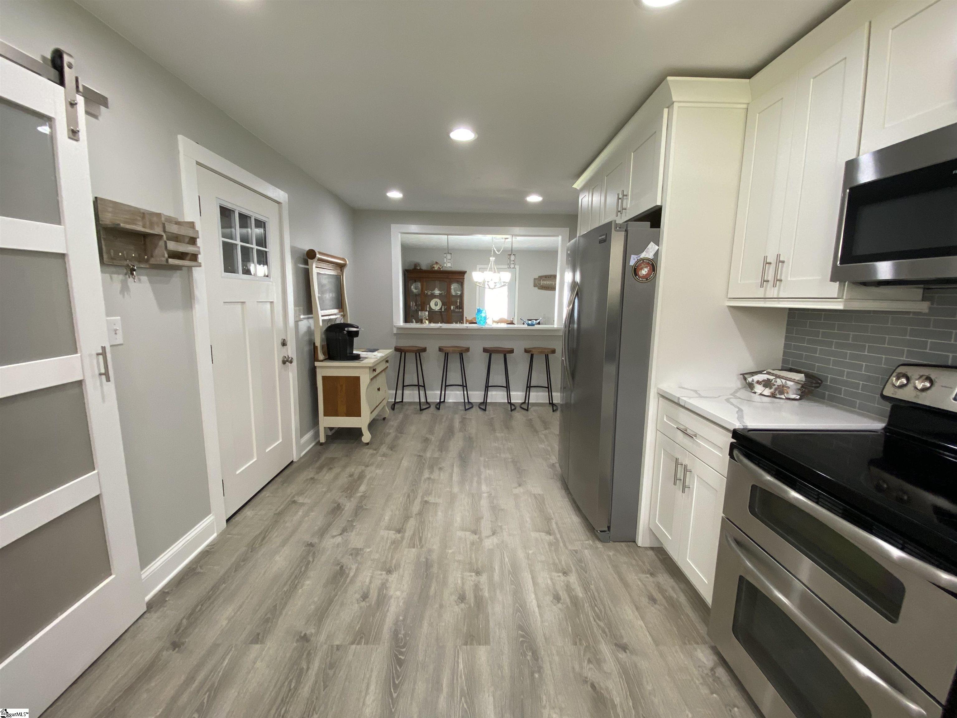 4438 Old Easley Bridge Road Easley, SC 29642 - Photo 9 of 21 Gallery Image 9