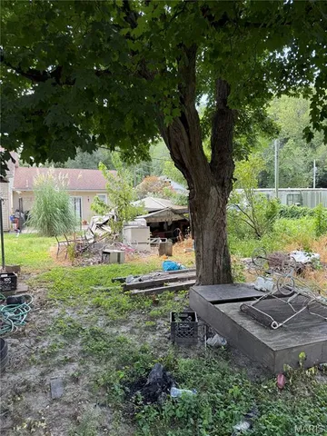 $10,000 | 510 North 7th Street, Louisiana, MO 63353