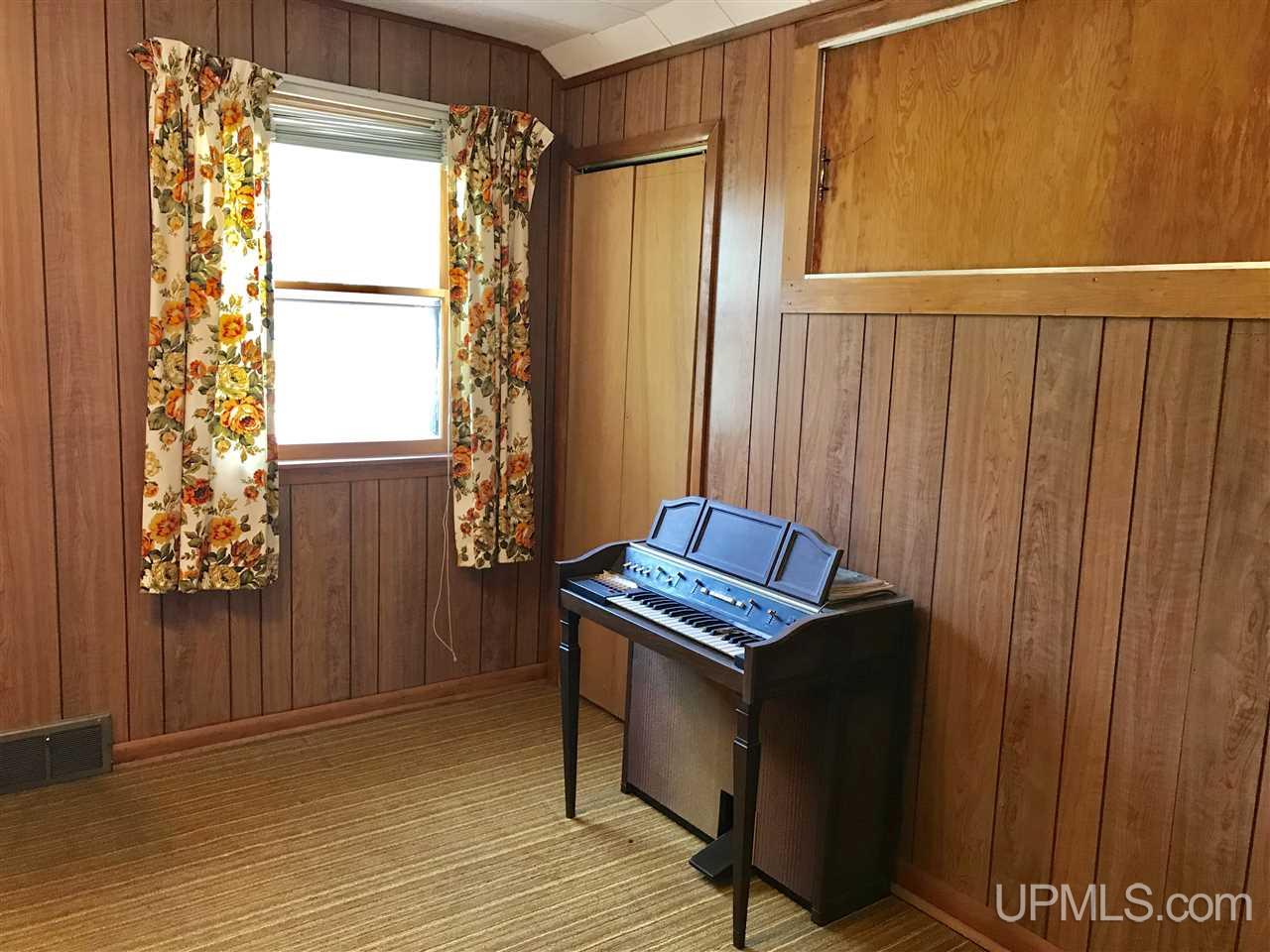 E8197 Center Street Ramsay, MI 49959 - Photo 12 of 36 Gallery Image 12