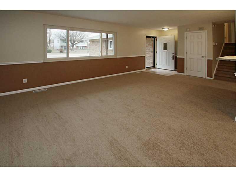 283 Lansdowne Road Indianapolis, IN 46234 - Photo 3 of 20