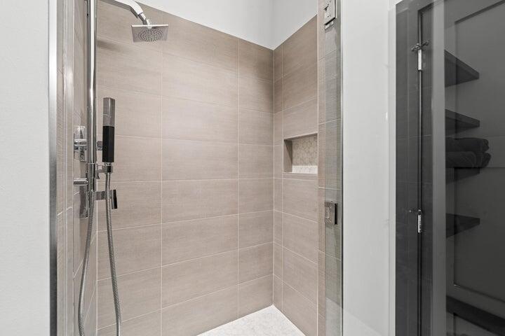 W3830 Scotch Bush Road Lafayette, WI 53121 - Photo 80 of 122 Lower Bath