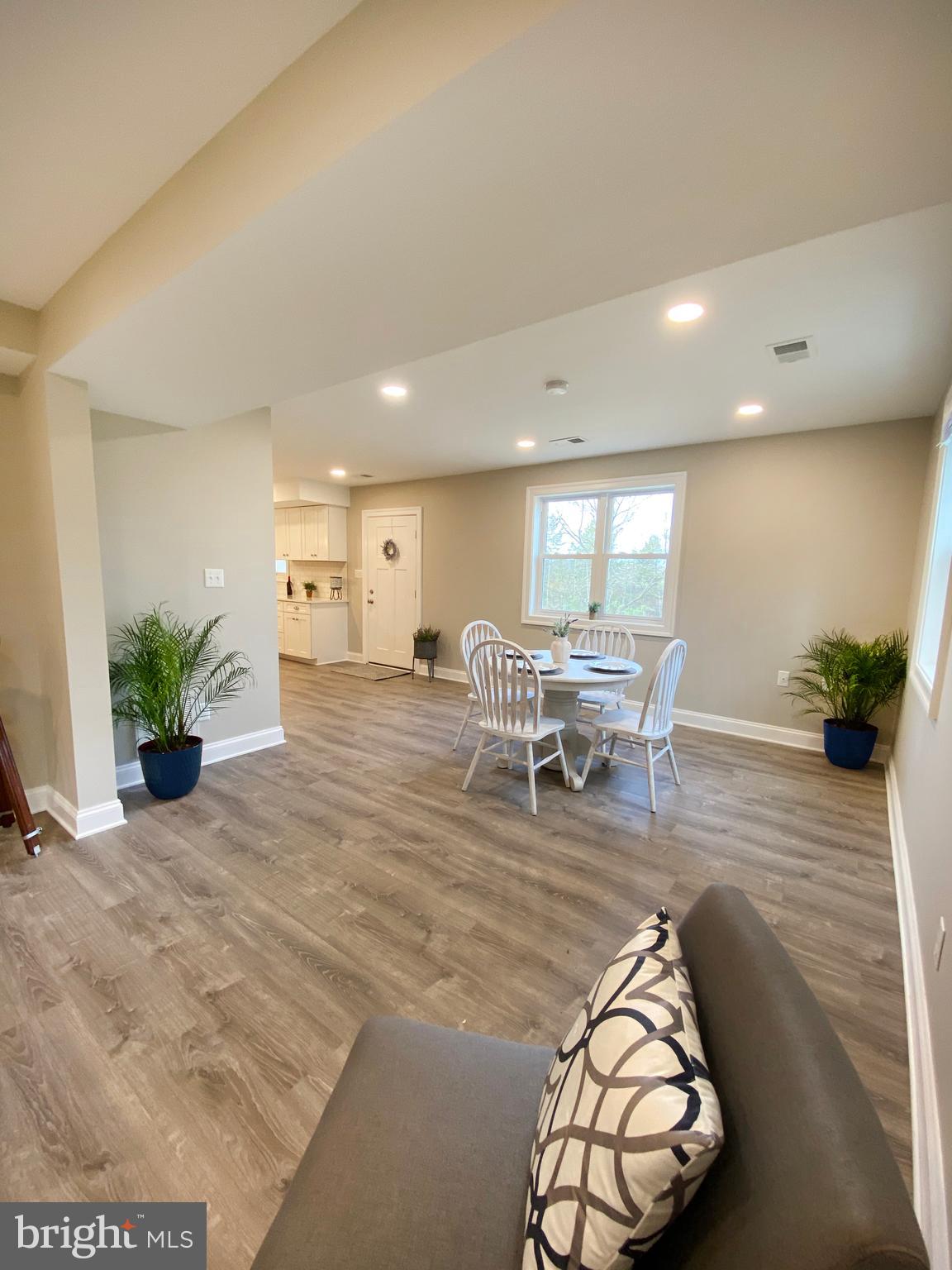 3797 Howellsville Road Front Royal, VA 22630 - Photo 19 of 66 a living room with furniture