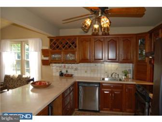 10 Cove Road Moorestown, NJ 08057 - Photo 8 of 12