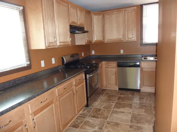 $839,000 | 1936-1938 Roblyn Avenue, St. Paul, MN 55104
