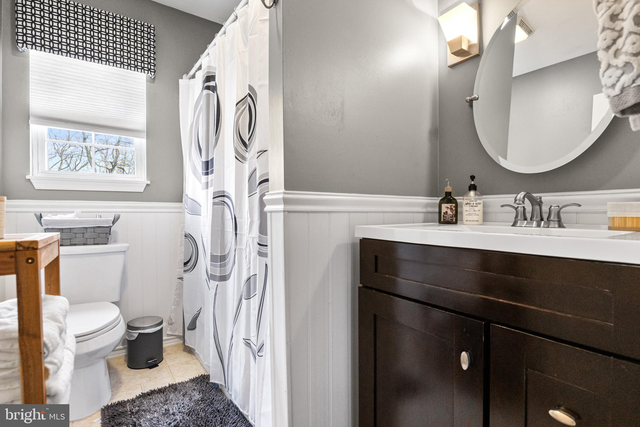 825 North Forklanding Road Maple Shade, NJ 08052 - Photo 24 of 45 Guest Bathroom