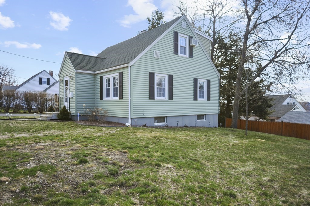 2 Birch Hill Road Worcester, MA 01606 - Photo 3 of 29 Gallery Image 3