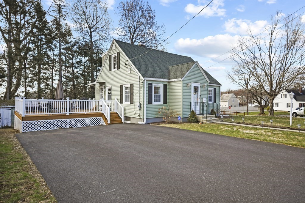 2 Birch Hill Road Worcester, MA 01606 - Photo 4 of 29 Gallery Image 4