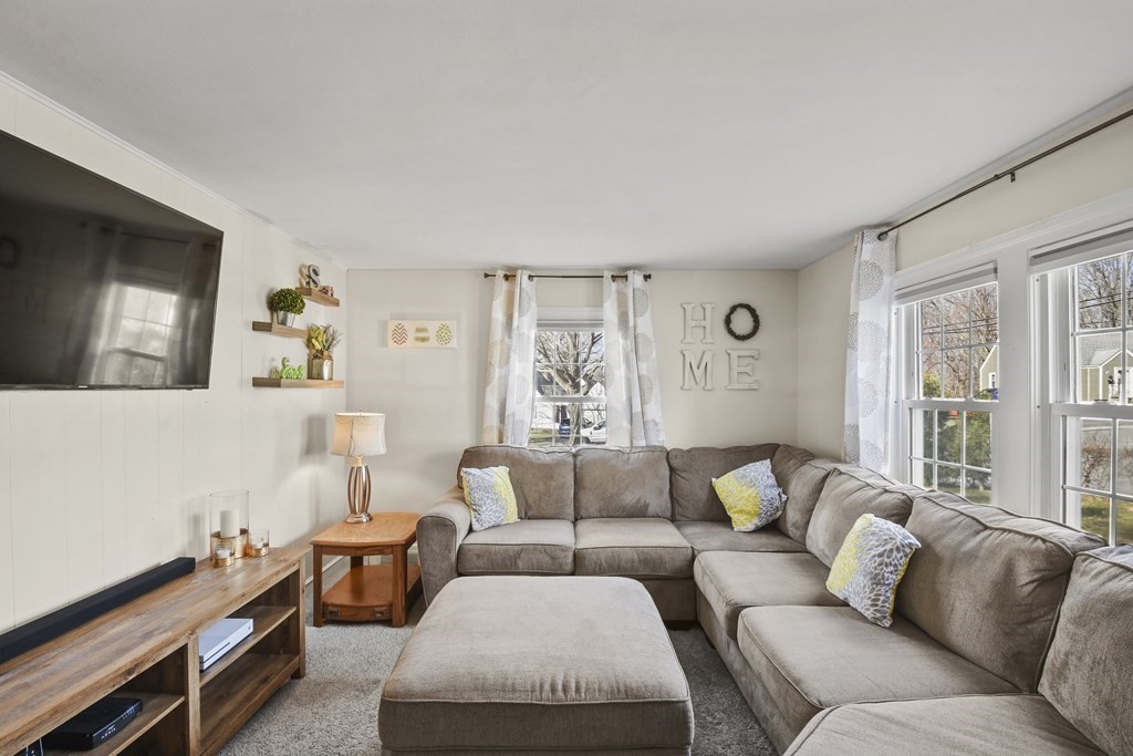 2 Birch Hill Road Worcester, MA 01606 - Photo 6 of 29 Gallery Image 6