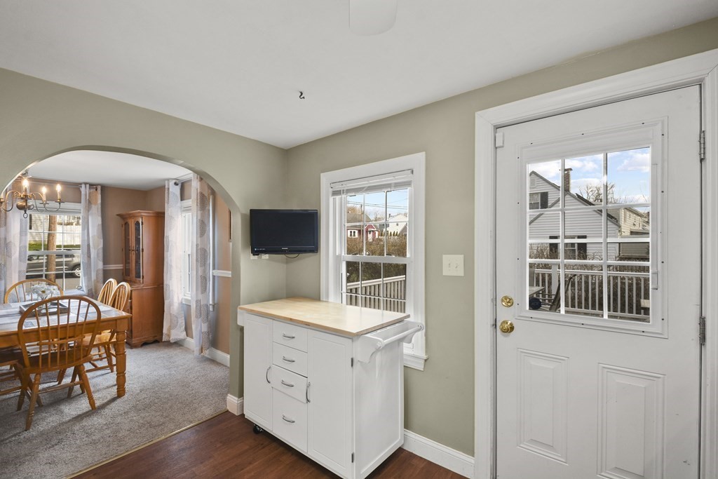 2 Birch Hill Road Worcester, MA 01606 - Photo 10 of 29 Gallery Image 10
