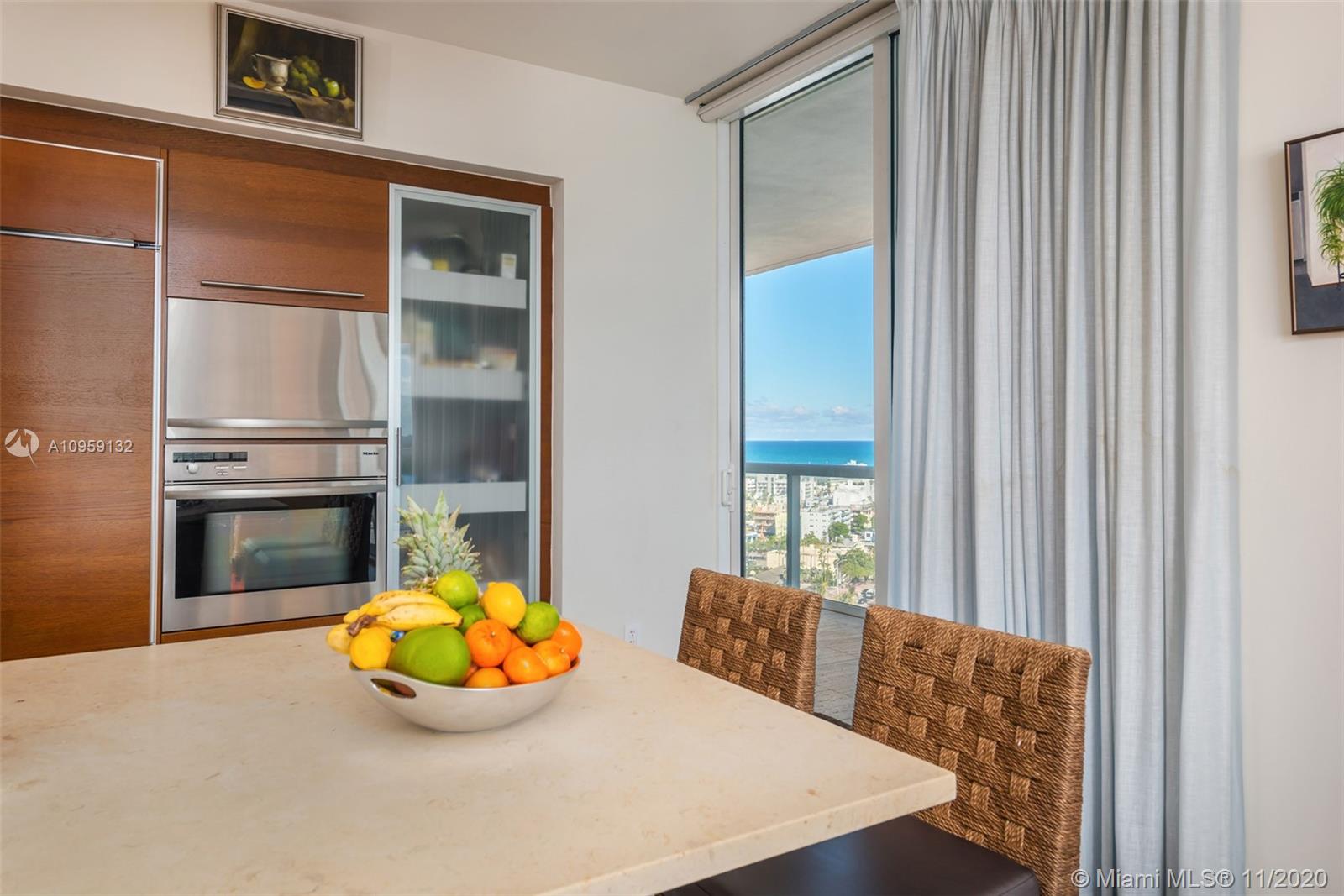 450 Alton Road, Unit 1807 Miami Beach, FL 33139 - Photo 11 of 58