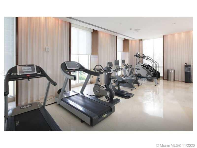 450 Alton Road, Unit 1807 Miami Beach, FL 33139 - Photo 54 of 58