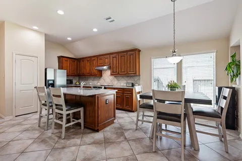 $275,000 | 2606 Silverton Bend, Rosenberg, TX 77471