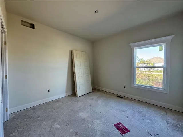 $540,000 | 10022 North Oakland Avenue, Kansas City, MO 64157