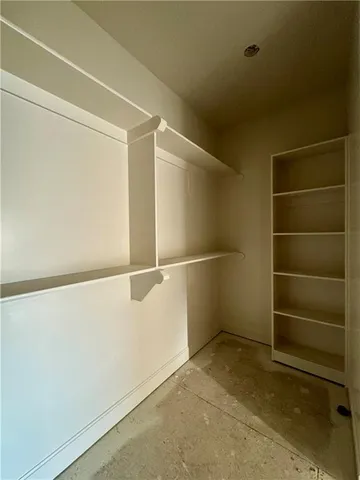 $535,000 | 10022 North Oakland Avenue, Kansas City, MO 64157