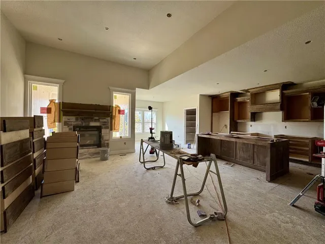 $540,000 | 10022 North Oakland Avenue, Kansas City, MO 64157