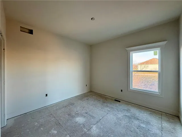 $535,000 | 10022 North Oakland Avenue, Kansas City, MO 64157