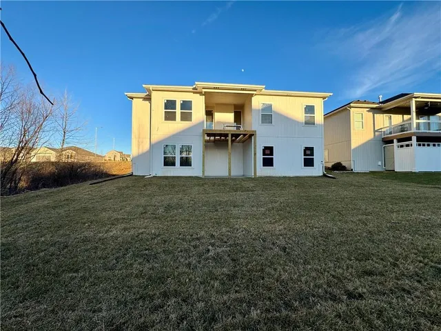 $535,000 | 10022 North Oakland Avenue, Kansas City, MO 64157