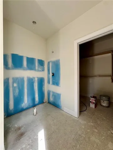 $540,000 | 10022 North Oakland Avenue, Kansas City, MO 64157