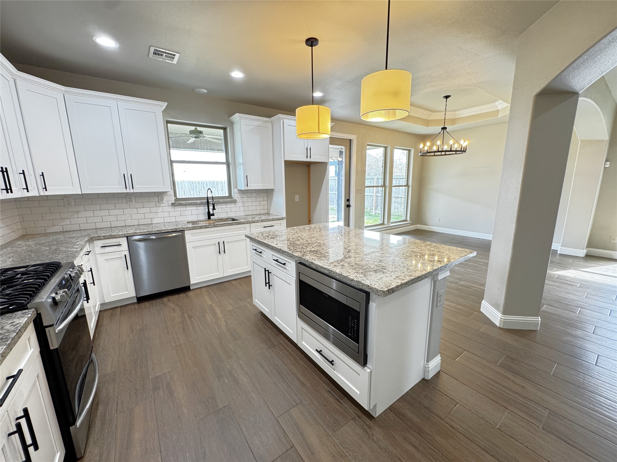 10430 Dominion Ranch Drive Port Arthur, TX 77640 - Photo 7 of 18