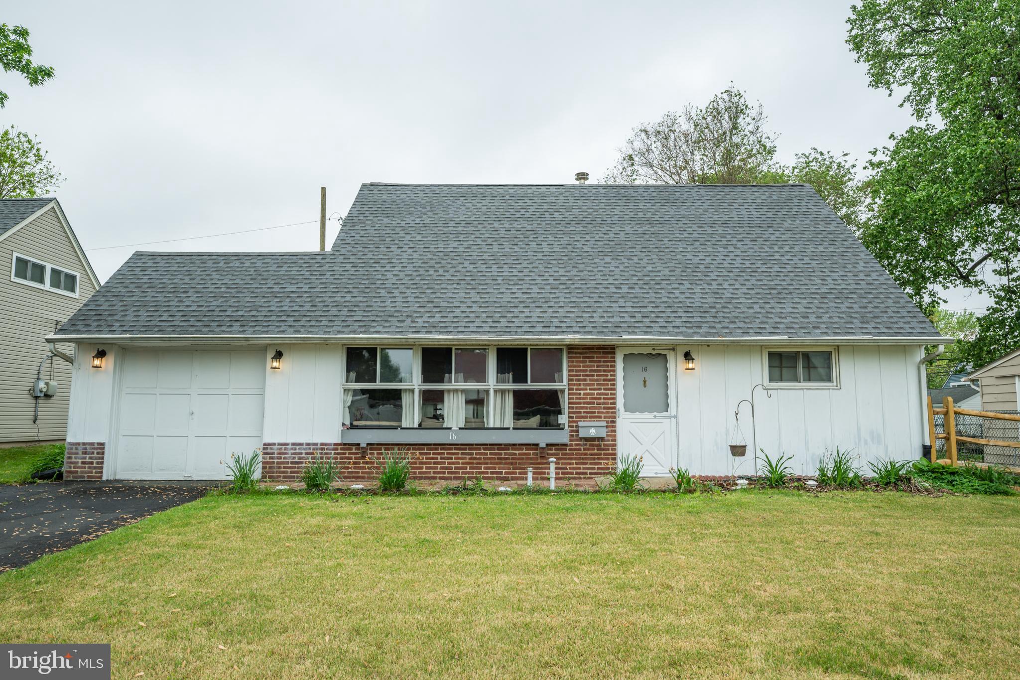 16 Indigo Road Levittown, PA 19057 - Photo 1 of 19 Gallery Image 1