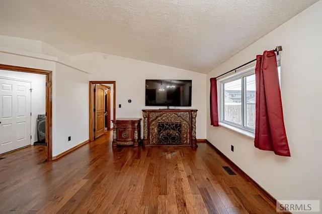 $399,900 | 340 Donna Drive, Idaho Falls, ID 83402