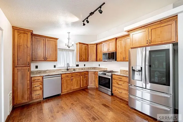 $399,900 | 340 Donna Drive, Idaho Falls, ID 83402