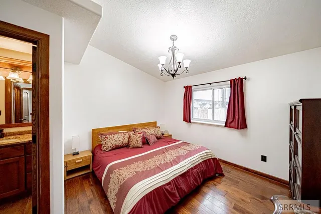 $399,900 | 340 Donna Drive, Idaho Falls, ID 83402