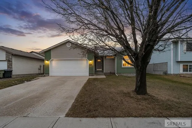 $399,900 | 340 Donna Drive, Idaho Falls, ID 83402