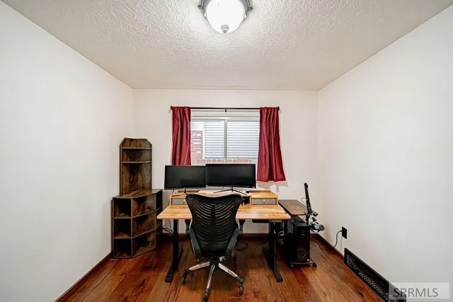 $399,900 | 340 Donna Drive, Idaho Falls, ID 83402