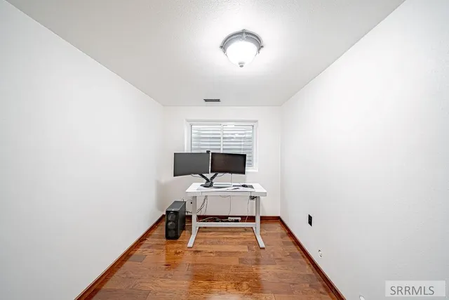 $399,900 | 340 Donna Drive, Idaho Falls, ID 83402