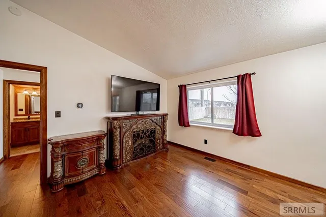 $399,900 | 340 Donna Drive, Idaho Falls, ID 83402