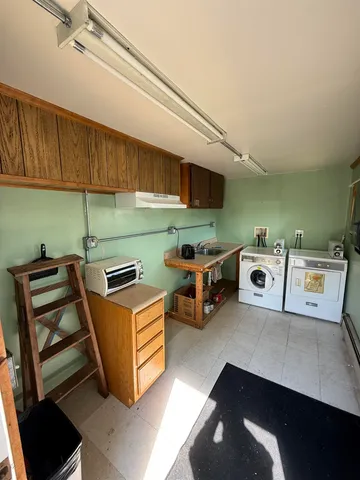 $159,900 | 712 Vine Street, Wisconsin Dells, WI 53965